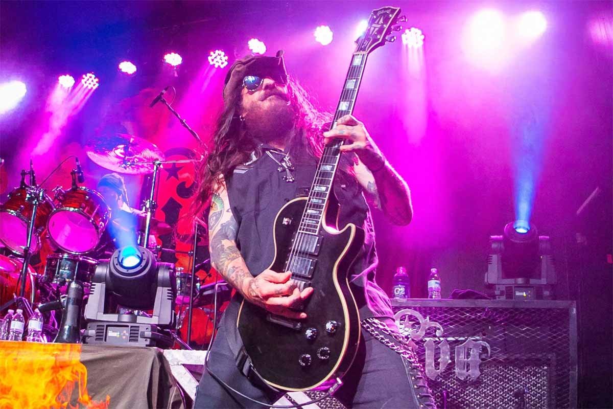 Saliva Guitarist Wayne Swinny Dead at 59